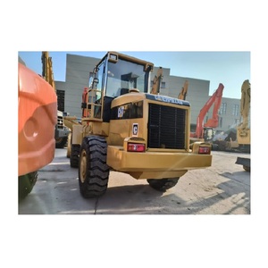 Chargeuse-pelleteuse d'occasion Cat 938G 4x4 à traction intégrale, avec pelle avant robuste et forte puissance de fouillisage, à vendre. - Product Image 1