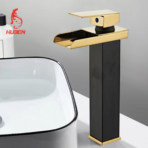 <span class=keywords><strong>Rubinetto</strong></span> <span class=keywords><strong>per</strong></span> lavabo <span class=keywords><strong>bagno</strong></span> a cascata monocomando con valvola in ceramica, miscelatore dosatore dal design moderno, nero - Product Image 3