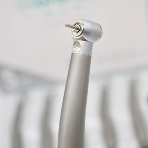 5 Piezas de Turbina Dental LED de Alta Velocidad con Iluminación Automática y <span class=keywords><strong>4</strong></span> Salidas de Agua para Perforación Dental y Preparación de Cavidades - Product Image 1