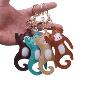 Porte-clés singe 3D en cuir PU, animal en coton rembourré, décoration de voiture, breloque de sac singe créative DIY, pendentif primate mignon, cadeau - Product Image 1