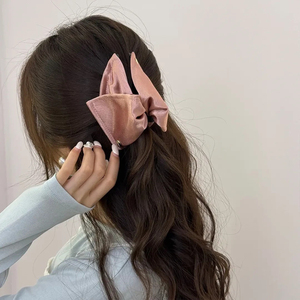 Horquilla de tela para mujer con diseño geométrico único y creativo, a la moda y con estilo, al por mayor - Product Image 1