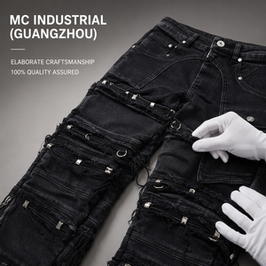<span class=keywords><strong>Jean</strong></span> slim <span class=keywords><strong>en</strong></span> denim pour homme, style streetwear punk gothique, avec fermetures éclair multiples, déchirures et détails métalliques, coupe évasée et empilée - Product Image 3