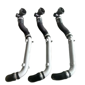 Thích hợp cho PORSCHE MACAN 95B 95b121109e Chất lượng cao tản nhiệt ống làm mát 95B 121 109 E cống ống - Product Image 1