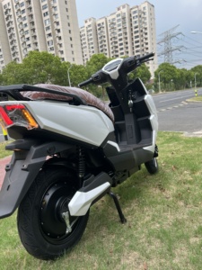 สกู๊ตเตอร์เคลื่อนที่ระยะไกลราคาต่ํารถยนต์ไฟฟ้า 3kw Ckd <span class=keywords><strong>Super</strong></span> Battery 2 ล้อรถจักรยานยนต์ไฟฟ้ามอเตอร์คู่ - Product Image 2