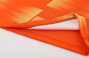 Tenues de football personnalisées de qualité supérieure multicolores à séchage rapide Ensemble complet de tenues de football Designs respirants Uniformes d'entraînement de <span class=keywords><strong>club</strong></span> de football pour hommes - Product Image 4