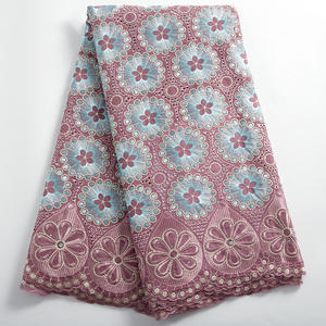 <span class=keywords><strong>Tela</strong></span> de encaje africano <span class=keywords><strong>tela</strong></span> de algodón bordada de encaje nigeriano <span class=keywords><strong>tela</strong></span> de vestido de falda de mujer - Product Image 4