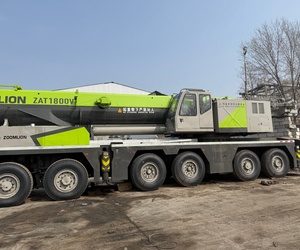 Grúa sobre Camión Zoomlion ZAT1800V 180t del Año 2020, Usada, con Componentes Principales Qy25vf, Motor Weichai - Product Image 3