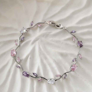 Braccialetto con Fiori Colorati Placcato Oro, Regalo <span class=keywords><strong>per</strong></span> <span class=keywords><strong>San</strong></span> <span class=keywords><strong>Valentino</strong></span>, Gioiello a Forma di Ramo <span class=keywords><strong>per</strong></span> Anniversario - Product Image 2