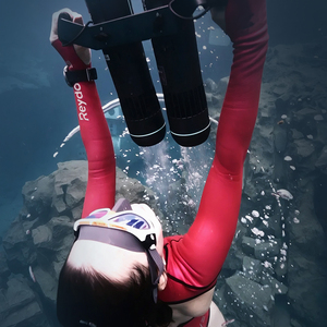 <span class=keywords><strong>Scooter</strong></span> Subacqueo Elettrico con Supporto OEM a <span class=keywords><strong>Prezzo</strong></span> di Fabbrica, Profondità di Immersione 25M, Adatto per Immersioni, Nuoto e Snorkeling - Product Image 2