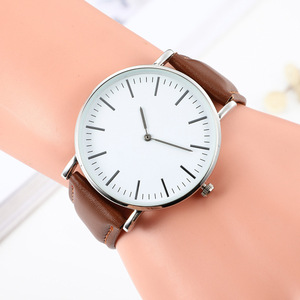 นาฬิกาควอตซ์สแตนเลสสตีลสีโรสโกลด์สไตล์มินิมอล หน้าปัดบางเฉียบ สายหนังสีดำ ยูนิเซ็กส์ ดีไซน์เหรียญโบราณ แฟชั่นลำลอง - Product Image 3