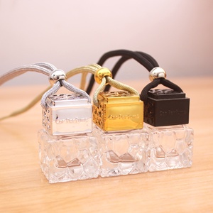 10ml özel kişiselleştirilmiş asılı araba parfüm şişeleri temizle araba difüzör şişeleri lüks cam difüzör ile renkli ahşap kap - Product Image 5