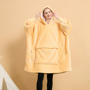 Manta com Capuz de Fleece Gigante Personalizável para Inverno, Quente e Confortável, com Bolso Grande – Atacado - Product Image 4