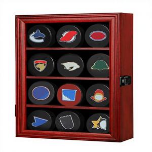 Vitrine murale Mstrse pour rondelle de hockey en <span class=keywords><strong>bois</strong></span> <span class=keywords><strong>massif</strong></span> avec verre véritable, cadre rouge, finition acajou - Product Image 3