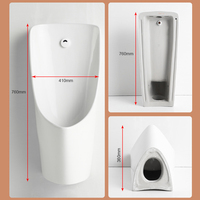Urinoir triangulaire en céramique de qualité commerciale avec capteur et double chasse, mural, pour hôtels, centres commerciaux et projets de bureaux