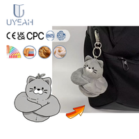 Porte-clés en peluche chat de dessin animé doux OEM/ODM UYEAH, cadeau personnalisé avec logo, jouet en peluche animal souple, mascotte chat musclé