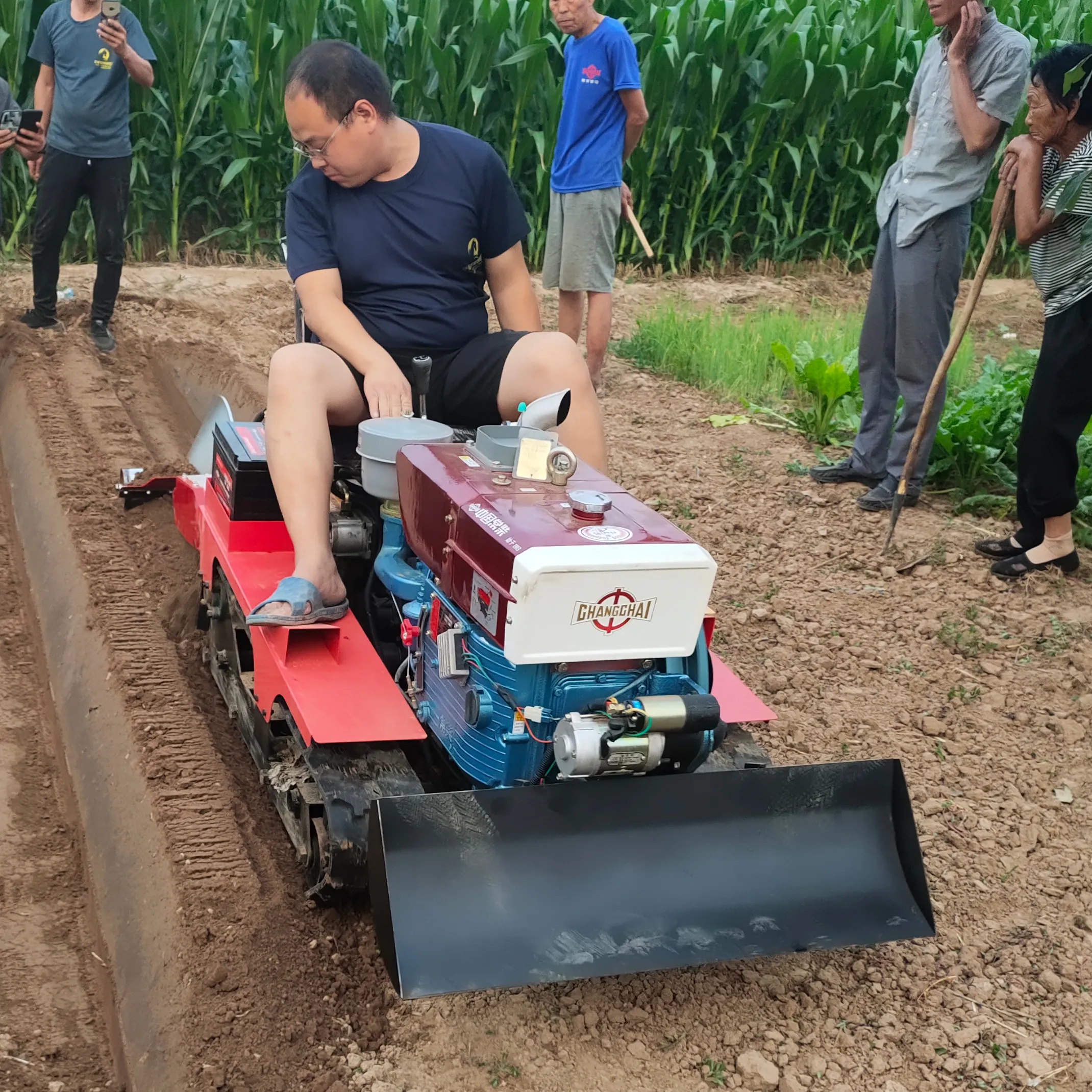 Mini cultivador de orugas para granja, máquina de arado rotativa, maquinaria agrícola china