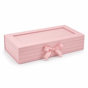 Boîte cadeau plate rose clair imperméable personnalisée en gros avec doublure en éponge, nœud allongé, cavité encastrée, finition mate, directement de l'usine - Product Image 3