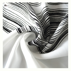 100 Polyester Fabric Sph Polka Chiffon Fabric <strong>Twill</strong> <strong>Broken</strong> Woven Dyed Print Fabric for Women Cloth - Product Image 4