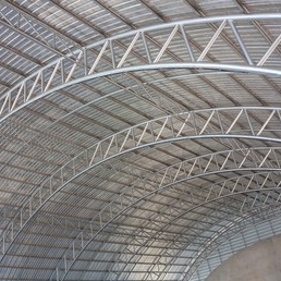 Couverture de structure métallique courbée à grande portée, toit en acier à structure spatiale cintrée - Product Image 3