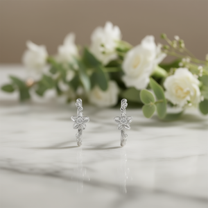 ต่างหูมีอา 925 เงินแท้ รูปดอกไม้ประดับเพชรทรงกลมเจียระไนแบบบริลเลียนท์ ตัวเรือนแบบกรงเล็บ สำหรับผู้หญิง สไตล์คลาสสิก เหมาะสำหรับใส่ทุกวัน - Product Image 2