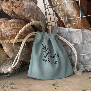 Sac à poussière en coton mousseline biologique recyclé avec logo personnalisé, certifié GOTS - Product Image 6