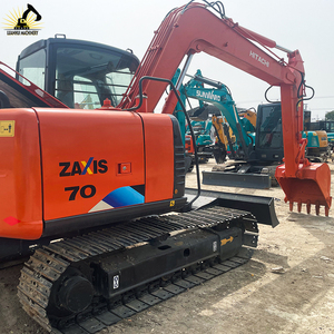 Hitachi ZX70 a utilisé la mini excavatrice pour des projets de construction urbaine Condition de la meilleure qualité avec l'oscillation nulle de queue et les voies en caoutchouc - Product Image 1