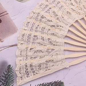 Éventail en dentelle pour femme, élégant, en coton, fait main, style vintage rétro, avec bâtons en bambou et pompons en soie, pour mariage - Product Image 5