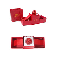 Boîte à bijoux rose créative pour bague collier pendentif montre avec proposition de rose de confession gaufrée et laminée mate