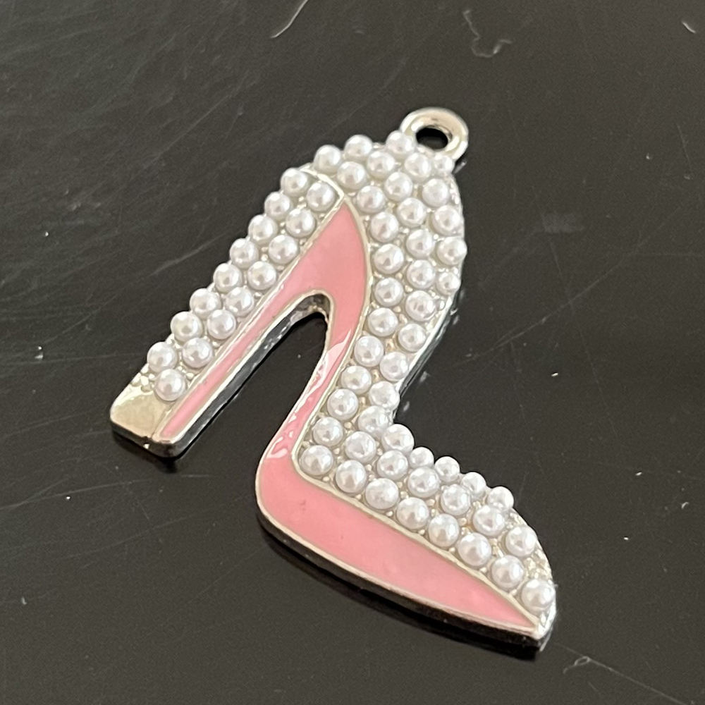 Perla blanca con rosa