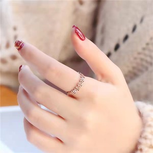 แหวนเหรียญทองแดงสไตล์ ING ดีไซน์เรขาคณิตสีทอง เครื่องประดับแฟชั่นสำหรับทุกเพศ - Product Image 4