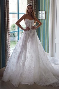 Vestido de Novia Ruolai HL707 Corte en A con Mangas Largas Corsé de Encaje Talle Vasco y Chaqueta <span class=keywords><strong>Bolero</strong></span> de Encaje - Product Image 3