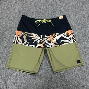 กางเกงแบดมินตันผู้ชายผ้าไนลอนผสมสแปนเด็กซ์ ระบายอากาศ แห้งเร็ว พร้อมซับในตาข่าย - Product Image 2