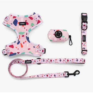 Arnés de Perro de Diseño Sólido y Moderno, Sin Tirones, con Dispensador de Bolsas para Excrementos, Collar Ajustable, Material de Fibra de Poliéster Anti-Asfixia - Product Image 1