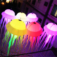 Ballon lumineux suspendu en forme de méduse gonflable avec lumière LED pour la décoration de plafond de boîte de nuit ou de fête musicale