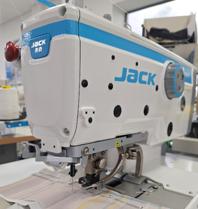 Máquinas de <span class=keywords><strong>coser</strong></span> electrónicas de <span class=keywords><strong>ojal</strong></span> con accionamiento directo Jack Jk-T9820, diseñadas para aplicaciones industriales de alta resistencia - Product Image 2