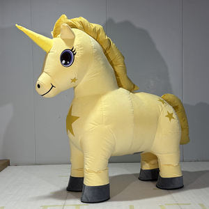 Costume Gonfiabile da Mascotte Unicorno Giallo Chiaro, MOQ 1P 2m, Personaggio Cartoonesco Colorato per Eventi Scolastici - Product Image 1