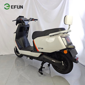 Motocicleta eléctrica <span class=keywords><strong>de</strong></span> 60V 2000W con cuadro <span class=keywords><strong>de</strong></span> acero <span class=keywords><strong>de</strong></span> alta velocidad, bicicleta eléctrica para adultos, motocicleta urbana <span class=keywords><strong>de</strong></span> 2 asientos, scooter <span class=keywords><strong>de</strong></span> dos ruedas. - Product Image 3