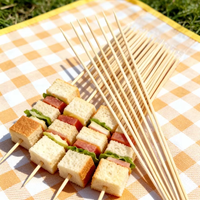 Brochettes de barbecue longues en bambou naturel de qualité alimentaire, écologiques, biodégradables, pointues, portables pour camping en extérieur et grillades au charbon de bois