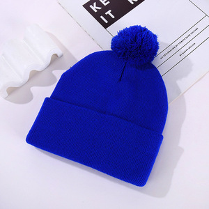 <span class=keywords><strong>Bonnet</strong></span> en tricot uni à <span class=keywords><strong>pompon</strong></span>, personnalisable avec logo, pour femme et homme, en acrylique, idéal pour l'hiver, avec logo brodé – Vente chaude - Product Image 4