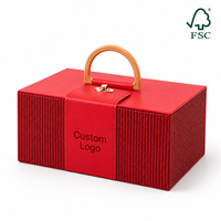 Boîte cadeau élégante avec logo en relief, style sac à main portable, avec option de poignée en bois, pour chocolat, vin, cosmétiques, cadeau de fête
