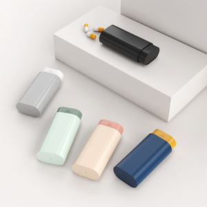 Logo personalizzato ogni giorno tre compartimenti pillola Organizer scatola medicina <span class=keywords><strong>contenitore</strong></span> vitaminico <span class=keywords><strong>per</strong></span> esterno - Product Image 3