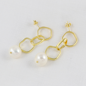 Elegantes pendientes de perlas de Plata de Ley 925 chapados en oro accesorio de joyería para desfile de boda para mujer - Product Image 2