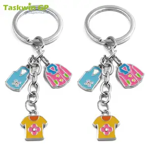 Taskwingifts – porte-clés personnalisé en alliage de zinc et métal émaillé pour filles, mini t-shirt mignon pour vêtements