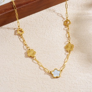 Fashionable Retro Gold Plated Flower White Shell Pendant Necklace Chain Stainless Steel Daily Wear Jewelry N4058 - Product Image 2