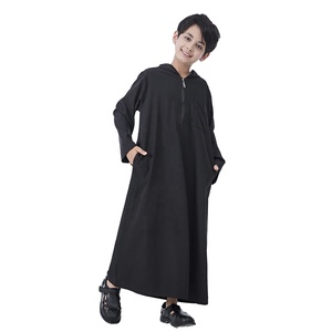 Modest Saudi Dubai musulmán niños oración <span class=keywords><strong>niño</strong></span> Sudadera con capucha Thobes Thawbs <span class=keywords><strong>cremallera</strong></span> frontal Color sólido bolsillos con capucha <span class=keywords><strong>Bata</strong></span> para niños C258 - Product Image 1