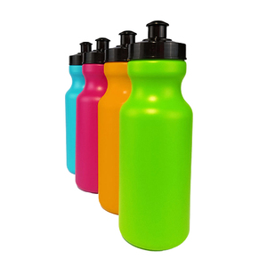 Bouteilles d'eau de sport de marque personnalisée de 20oz réutilisables sans BPA bouteilles de sport en plastique 600ml bec de boisson étanche à tirer - Product Image 2