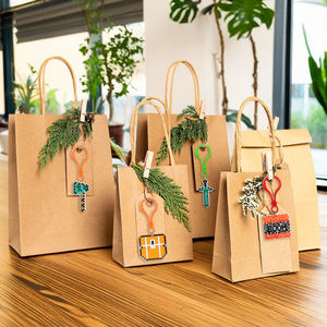 Nueva Tendencia 2025: Charm Personalizado de PVC Suave Impermeable para Zapatos Croc, Mosquetón Promocional de Acero Inoxidable para Accesorios de Llavero - Product Image 4