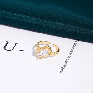 Harga Promosi Pabrik 925 Perak Murni 18K Berlapis Emas Perhiasan Cincin Moissanite untuk Wanita