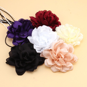 Collier ras du cou en ruban floral, bijoux décoratifs à fleurs blanches pour fête, accessoire de mode pour femmes - Product Image 2