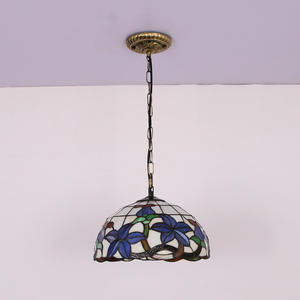 Lustre LED à tête unique de style européen pour salon, salle à manger ou bar ; éclairage rétro artistique créatif chaud entièrement en verre - Product Image 1